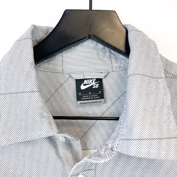 Nike SB Mens M Flannel Button Down Gray Stripe Shirt LS - Picture 4 of 11